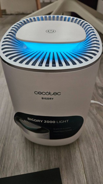 Prtlant Cecotec Bigdry 2000 Light 600 ml 23W Fehr (blue LED)