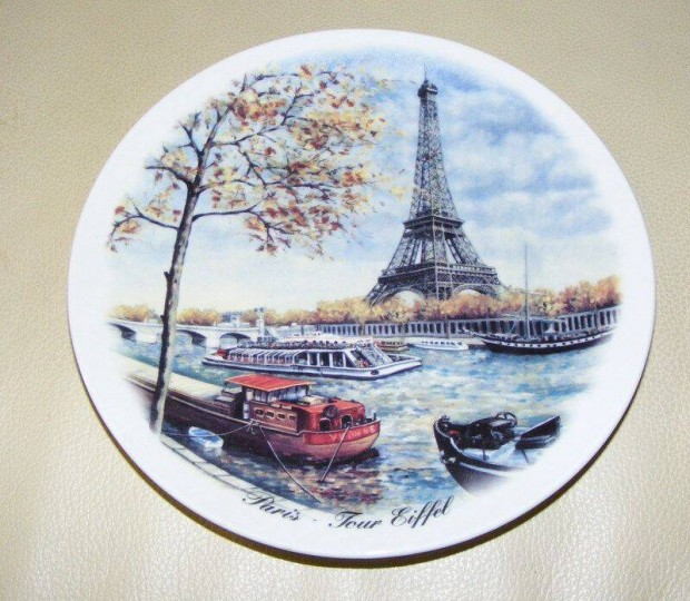 Prizs Eiffel torony porceln falitnyr