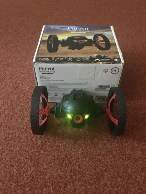 Parrot Jumping Sumo Minidrone