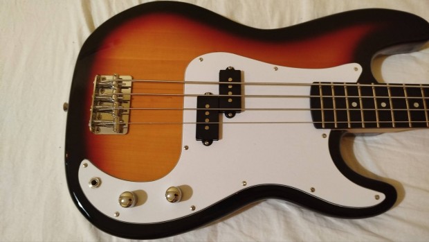 Pasadena basszus gitr sunburst