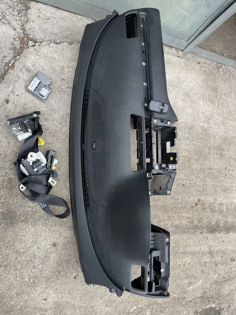 Passat b6 b7 l�gzs�kszett m�szerfal 