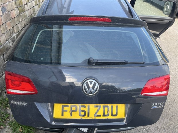 Passat b7 csomagt�rajt� m�szerfal l�gzs�kszett