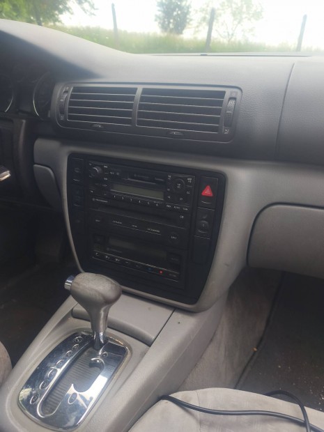 Passat bontás eladó Passat alkatrészek Passat 5.5 bontás