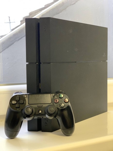 Pasztzott Playstation 4 FAT 500GB