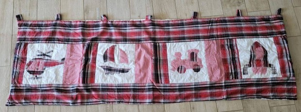 Patchwork falvédő, fiús ábrákkal