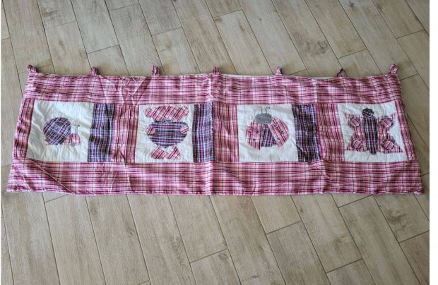 Patchwork falvédő, lányos ábrákkal