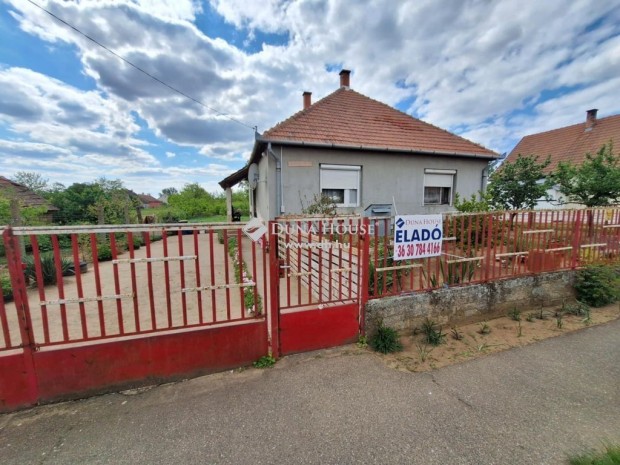 P�trohai 78 nm-es h�z elad�