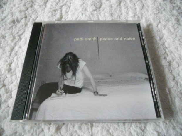 Patti Smith : peace and noise CD1 / 2 Black Weeks Megfigyelem 0 Patti