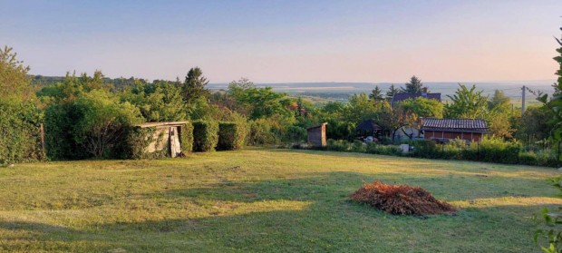Pty, Mzeshegy Panorms telek elad