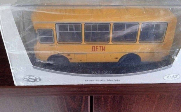 Paz 32051 Iskola Bus "SSM" kisauto modell 1/43 Elad