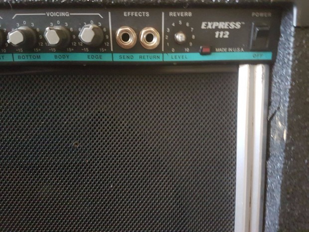 Peavey gitr komb elad