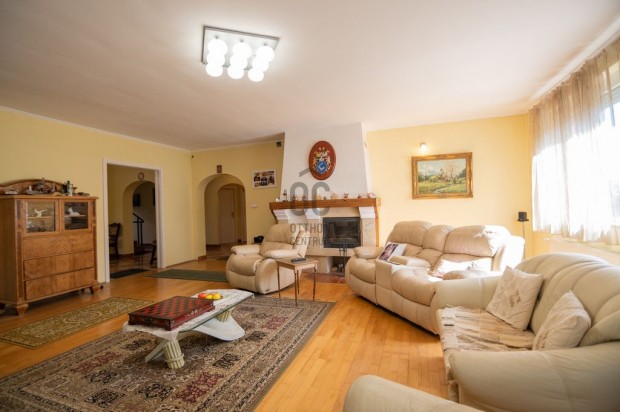 P�celi 441 nm-es h�z elad�