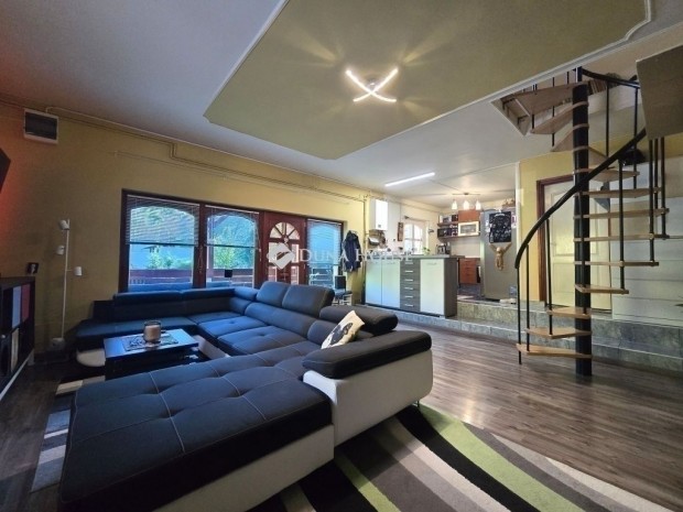 P�celi elad� 101 nm-es h�z