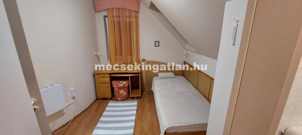 P�cs Atl�ta utc�ban kiad� apartman