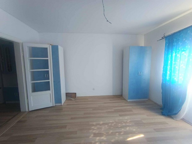 P�cs-Szabolcsfalun sorh�zi lak�s elad�