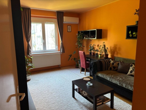 Pécs Uránváros eladó lakás