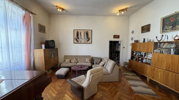 Pécs- Belvárosi, 65 m2-es lakás eladó!