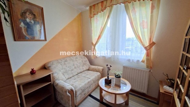 P�cs, Patacson kiad� szoba-csal�di h�zban-Olvasd el!