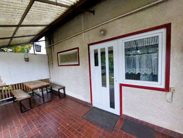 P�cs kertv�ros�ban elad� 2 t�rsash�zi lak�s egyben/k�l�n