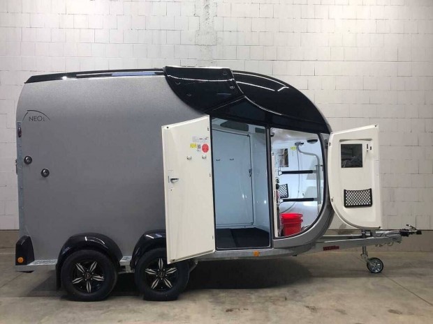 P�csen �j B�ckmann Neo l�sz�ll�t� ut�nfut� rendsz�mmal 11.200.000 Ft