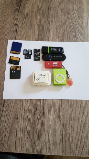 Pcsett eladk : Micro SD - Pendrive stb 