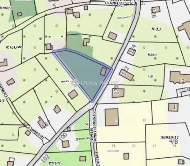 P�csi 1153 nm-es telek elad�