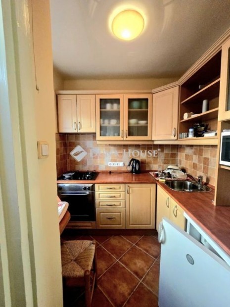 P�csi 57 nm-es lak�s kiad�