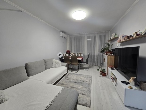 P�csi 63 nm-es lak�s elad�