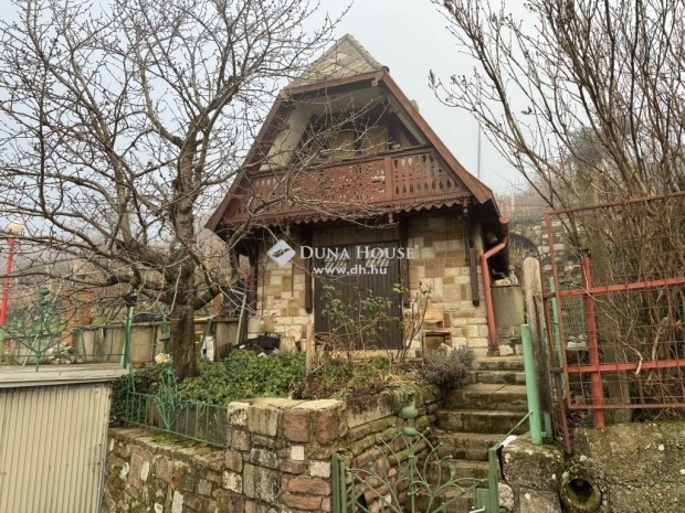 P�csi 962 nm-es telek elad�