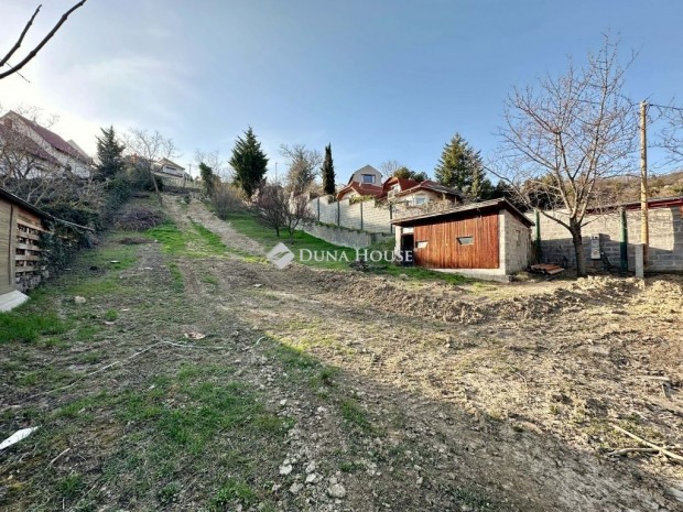 P�csi elad� 1609 nm-es telek