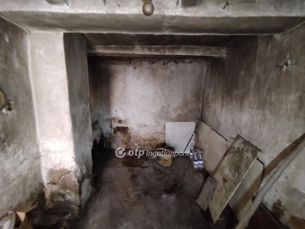 P�csi elad� 339 nm-es telek