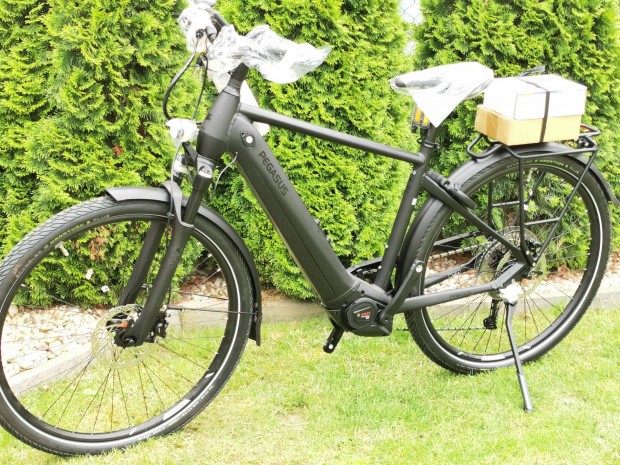 Pegasus 28" férfi trekking ebike elektromos kerékpár e-bike Bosch