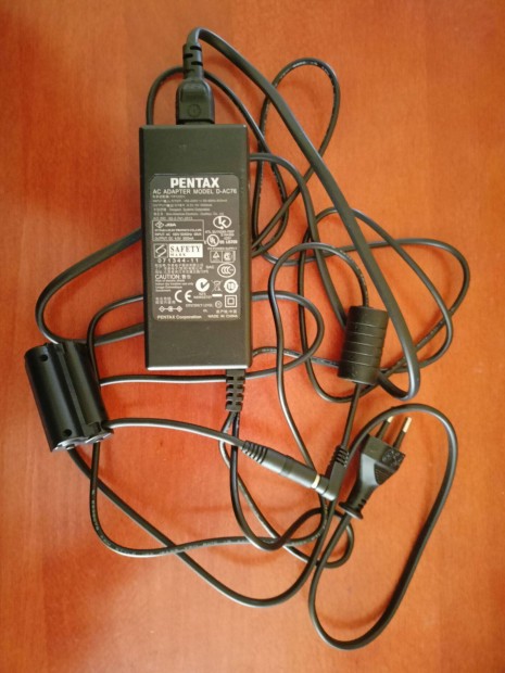 Pentax AC adapter kit K-AC84E