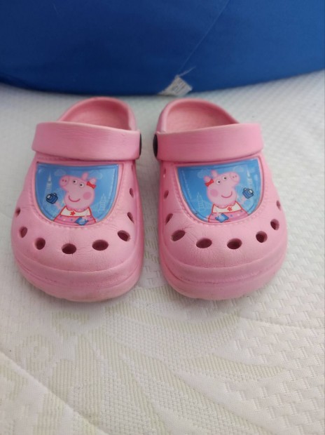 Peppa kislny papucs