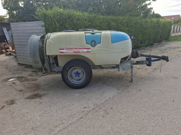 Permetez� Axial 1000L E.u. kivitel!