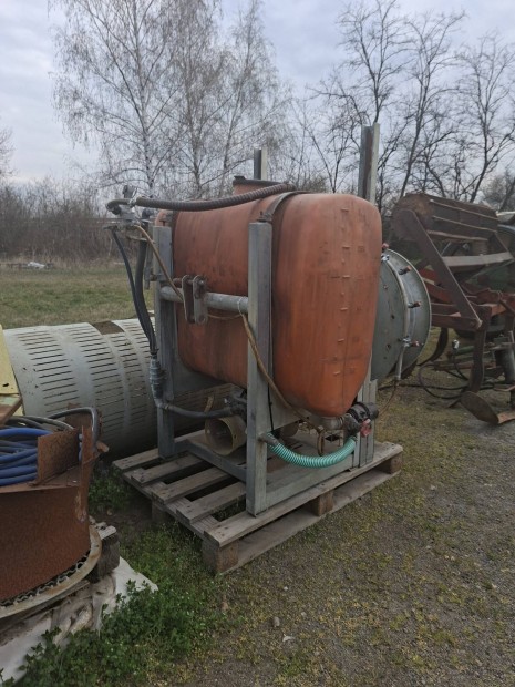 Permetez� Axial 300L nagy ventil�tor.�zem k�sz!