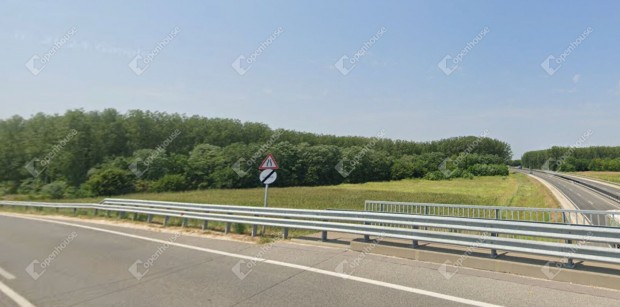 P�terii 7384 nm-es telek elad�