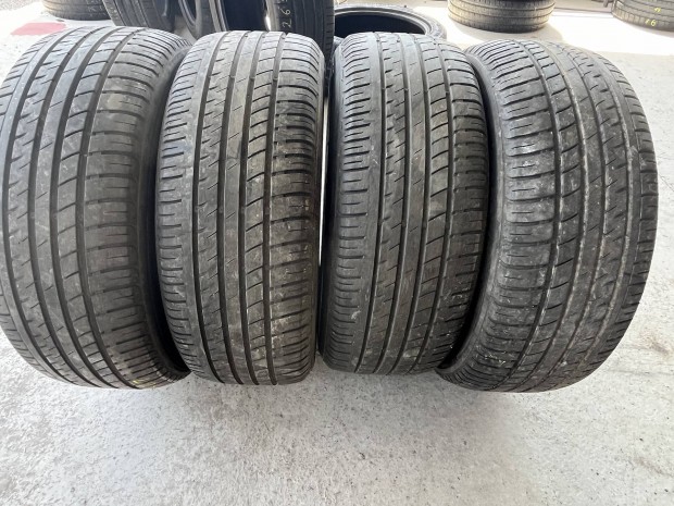 Petlas 225 55 R17 nyrigumi 4db 