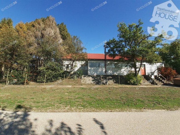 Pet�fisz�ll�si 780 nm-es �zem elad�