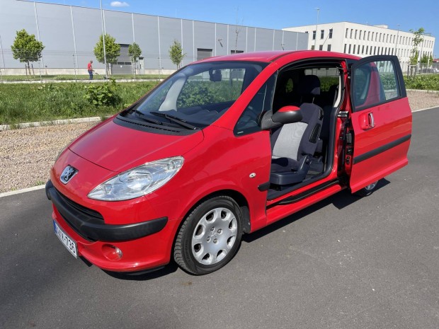 Peugeot 1007 1.4 16V Trendy