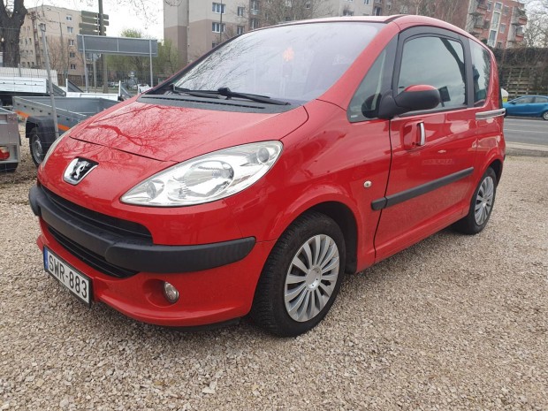 Peugeot 1007 1.4 Trendy 128e km.klíma!