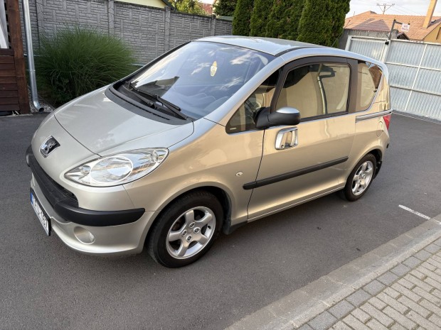 Peugeot 1007
