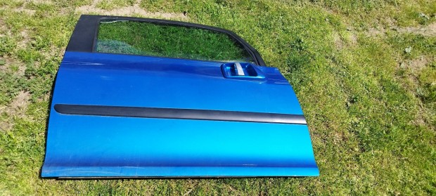 Peugeot 1007 jobboldali ajtó
