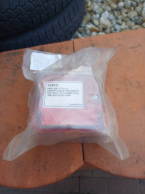 Peugeot 103 h�ts� l�mpa.