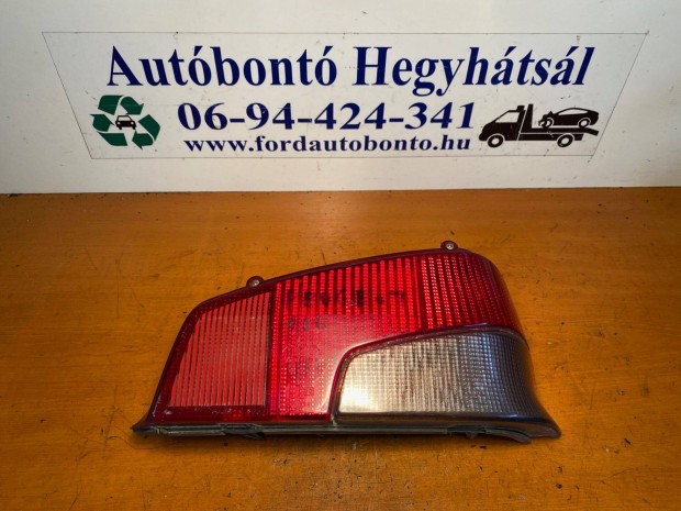Peugeot 106 jobb hátsó lámpa