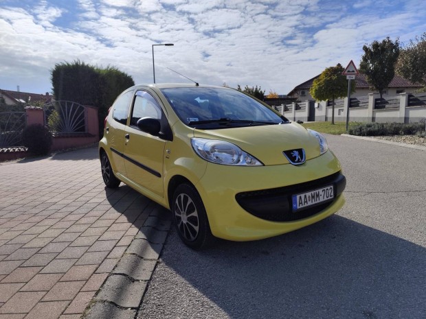 Peugeot 107 1.0 Junior 158e Km! Kis fenntartású!
