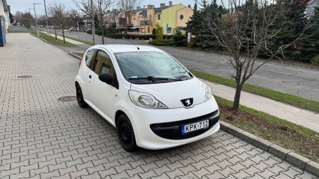 Peugeot 107 1.0 Junior megbzhat Toyota motorral