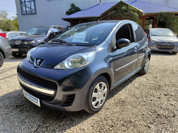 Peugeot 107 1.0 Urban EURO5 55.845- Km Bemutat...