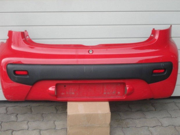 Peugeot 107 Citroen C1 hátsó lökhárító 52159-OM050 2015-től