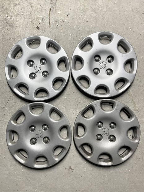 Peugeot 14" gyári dísztárcsa 4db